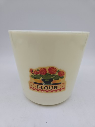 Vintage mckee uranium custard - mckee,